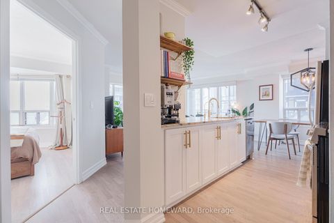 Photo 10 at 1404 - 255 Richmond Street E, Moss Park, Toronto