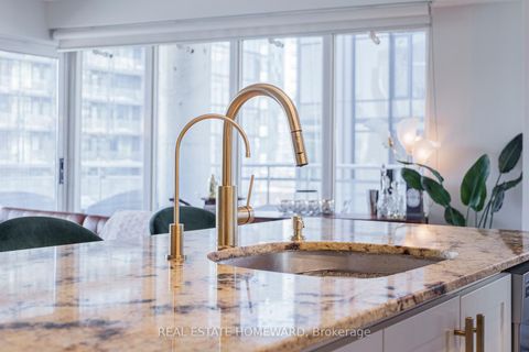 Photo 11 at 1404 - 255 Richmond Street E, Moss Park, Toronto