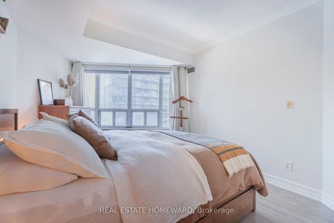 Photo 14 at 1404 - 255 Richmond Street E, Moss Park, Toronto