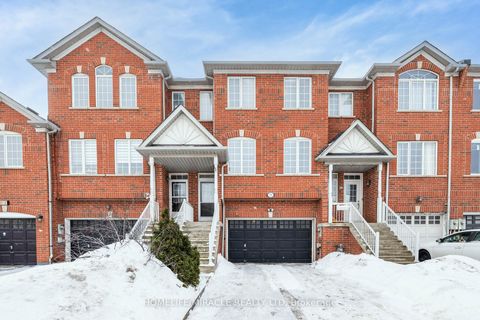 Photo 2 at 17 Pikake Court, Vellore Village, Vaughan