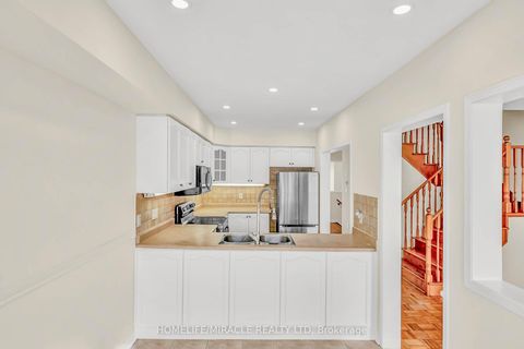 Photo 13 at 17 Pikake Court, Vellore Village, Vaughan