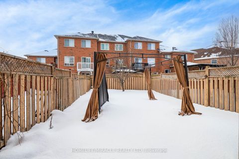 Photo 32 at 17 Pikake Court, Vellore Village, Vaughan