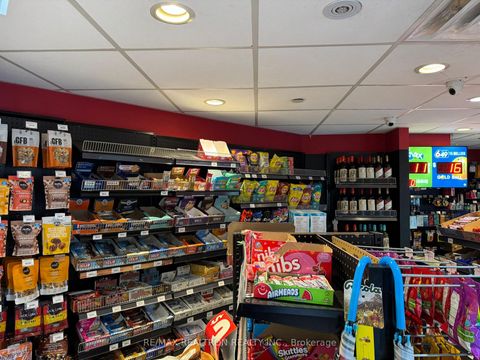 Photo 3 at R9 - 2 Bloor Street, Moore Park, Toronto