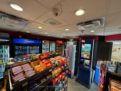 Photo 6 at R9 - 2 Bloor Street, Moore Park, Toronto