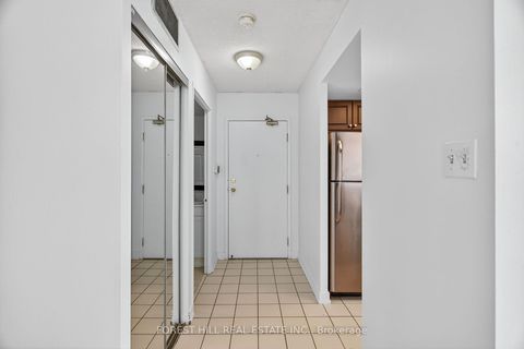 Photo 1 at 210 - 285 Enfield Place, City Centre, Mississauga