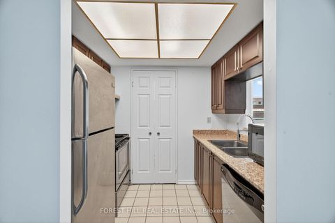 Photo 5 at 210 - 285 Enfield Place, City Centre, Mississauga