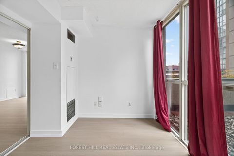 Photo 6 at 210 - 285 Enfield Place, City Centre, Mississauga