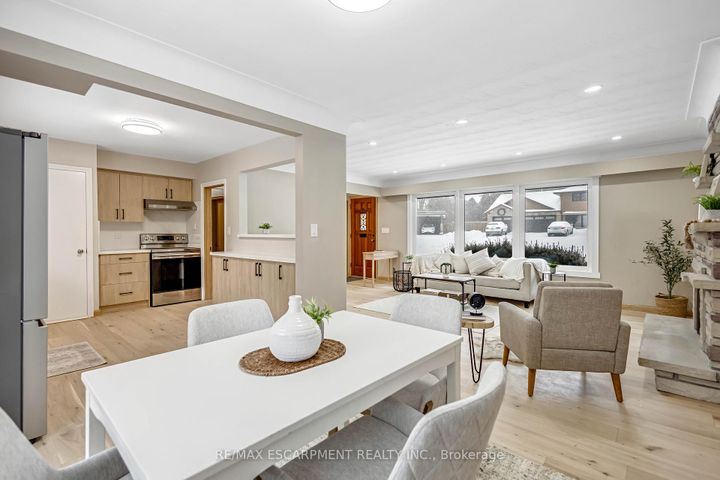 Photo 12 at 626 Iroquois Avenue, Ancaster, Hamilton