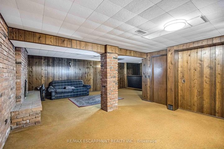 Photo 32 at 626 Iroquois Avenue, Ancaster, Hamilton