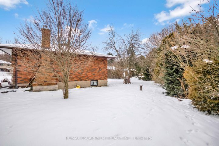 Photo 38 at 626 Iroquois Avenue, Ancaster, Hamilton