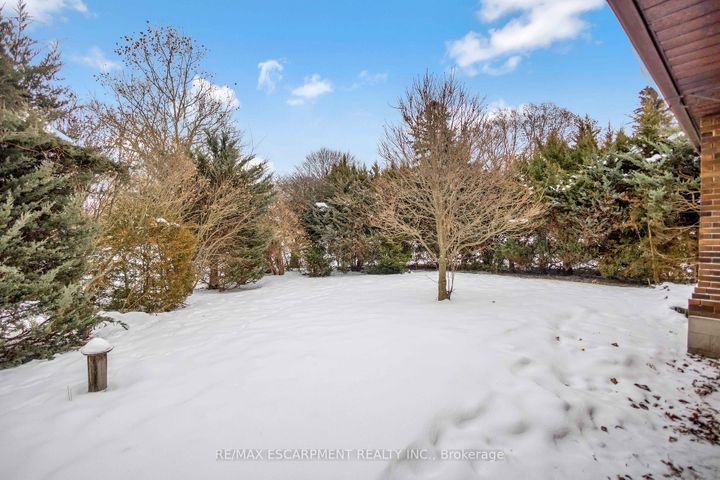Photo 39 at 626 Iroquois Avenue, Ancaster, Hamilton