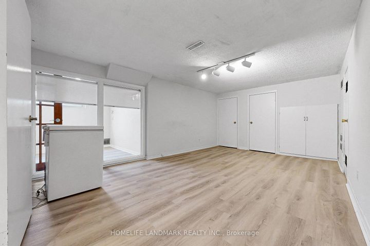 Photo 34 at 51 Emeline Crescent, Markham Village, Markham