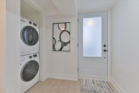 Photo 36 at 192 Waverley Road, The Beaches, Toronto