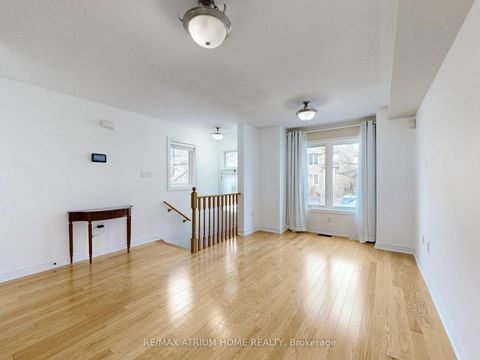 Photo 7 at 17 Kawneer Terrace, Dorset Park, Toronto
