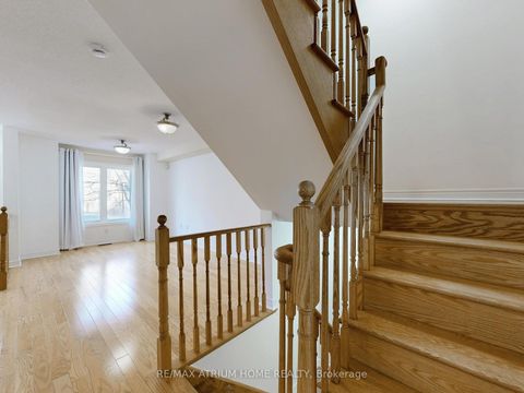 Photo 13 at 17 Kawneer Terrace, Dorset Park, Toronto