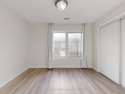 Photo 22 at 17 Kawneer Terrace, Dorset Park, Toronto