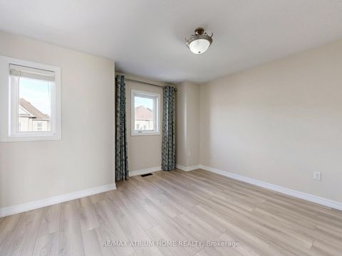 Photo 29 at 17 Kawneer Terrace, Dorset Park, Toronto