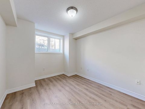 Photo 36 at 17 Kawneer Terrace, Dorset Park, Toronto