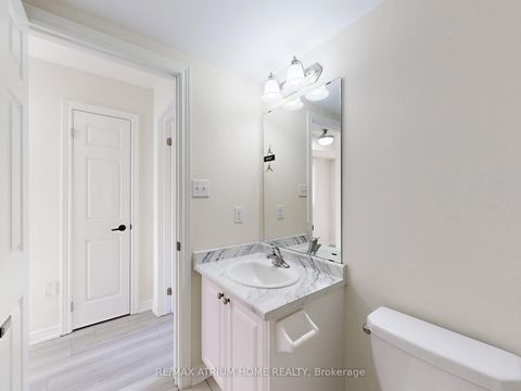 Photo 41 at 17 Kawneer Terrace, Dorset Park, Toronto