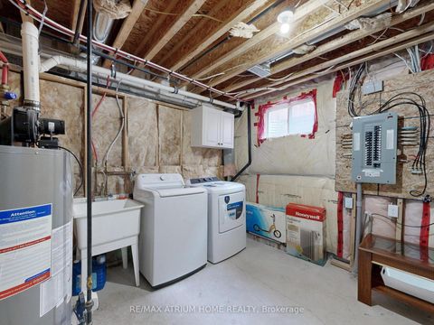 Photo 43 at 17 Kawneer Terrace, Dorset Park, Toronto