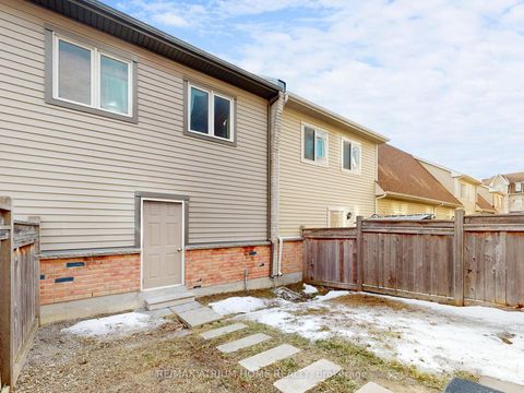 Photo 45 at 17 Kawneer Terrace, Dorset Park, Toronto