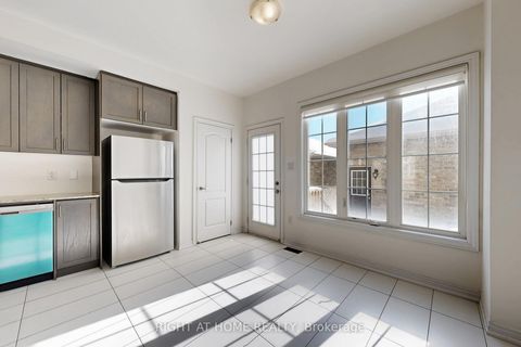 Photo 9 at 553 White's Hill Avenue, Cornell, Markham