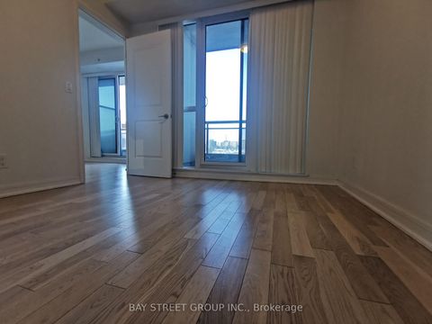 Photo 9 at 419 - 9205 Yonge Street, Langstaff, Richmond Hill