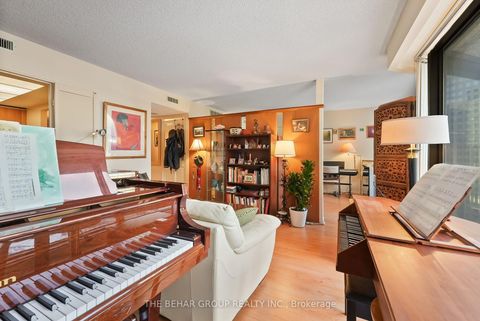 Photo 9 at 1709 - 65 Harbour Square, Waterfront Communities C1, Toronto