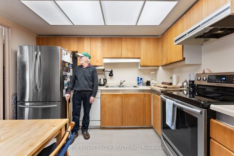 Photo 17 at 1709 - 65 Harbour Square, Waterfront Communities C1, Toronto