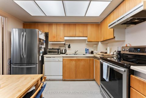 Photo 18 at 1709 - 65 Harbour Square, Waterfront Communities C1, Toronto