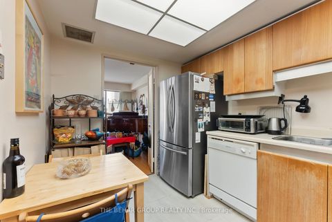 Photo 19 at 1709 - 65 Harbour Square, Waterfront Communities C1, Toronto