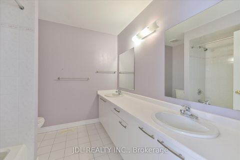 Photo 19 at I - 3036 Bayview Avenue, Willowdale East, Toronto