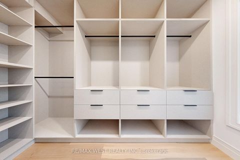 Photo 29 at 4 - 2639 R Dundas Street W, Junction Area, Toronto