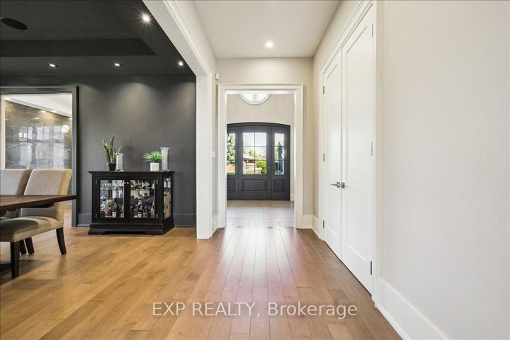 Photo 12 at 528 Wellington Crescent, WO West, Oakville