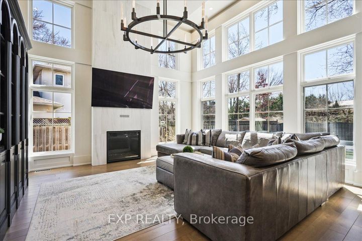 Photo 14 at 528 Wellington Crescent, WO West, Oakville