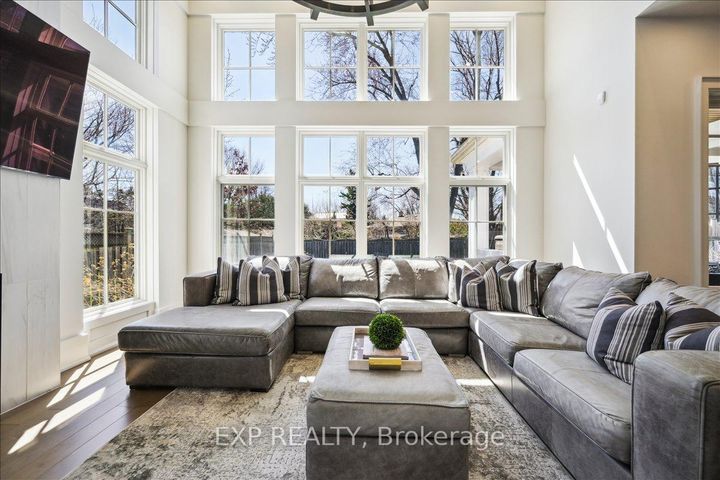 Photo 15 at 528 Wellington Crescent, WO West, Oakville