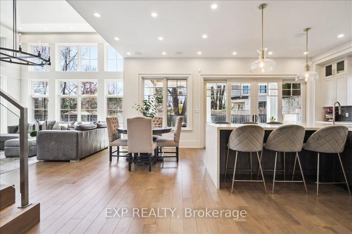 Photo 19 at 528 Wellington Crescent, WO West, Oakville