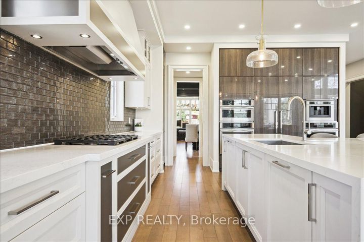 Photo 23 at 528 Wellington Crescent, WO West, Oakville