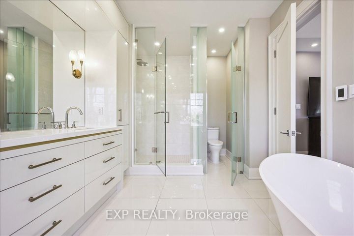 Photo 31 at 528 Wellington Crescent, WO West, Oakville