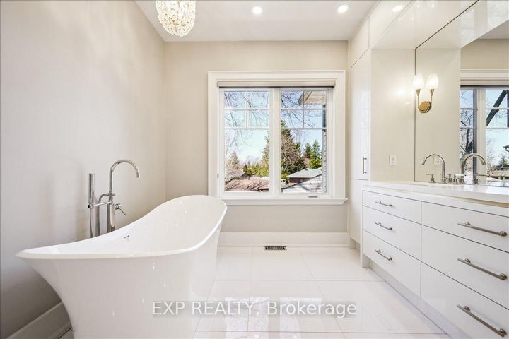 Photo 32 at 528 Wellington Crescent, WO West, Oakville