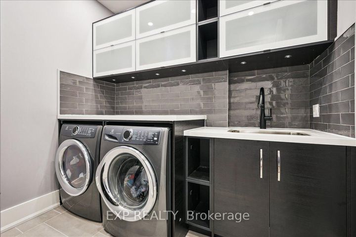 Photo 35 at 528 Wellington Crescent, WO West, Oakville