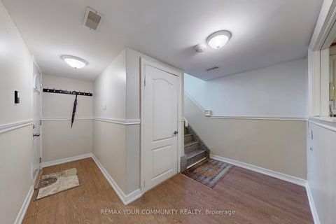 Photo 23 at 37 Marilyn Place, West Woodbridge, Vaughan