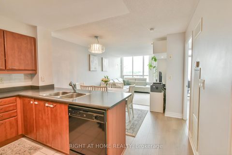 Photo 6 at 702 - 205 The Donway W, Don Mills, Toronto