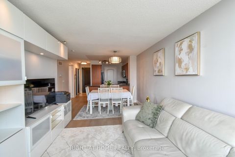 Photo 9 at 702 - 205 The Donway W, Don Mills, Toronto