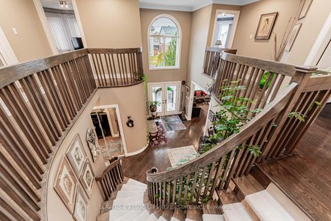 Photo 15 at 221 Pleasant Avenue, Newtonbrook West, Toronto