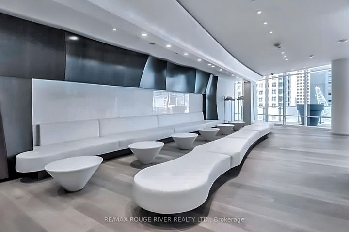 Photo 4 at 3211 - 1 Bloor Street E, Yonge Corridor, Toronto