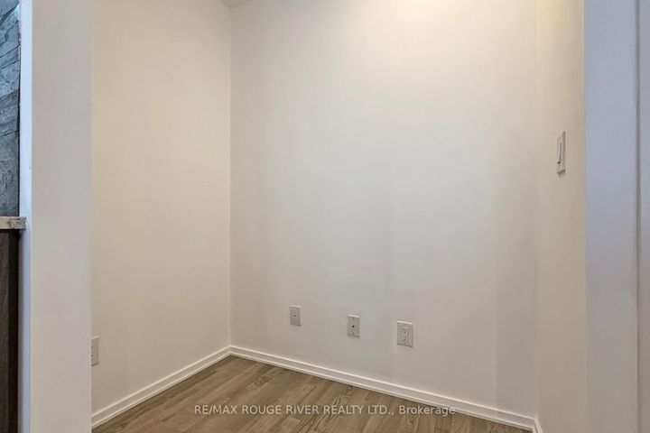 Photo 22 at 3211 - 1 Bloor Street E, Yonge Corridor, Toronto