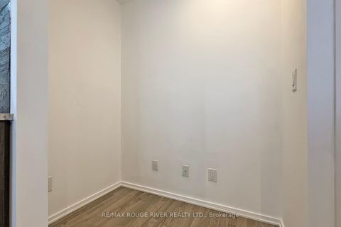 Photo 22 at 3211 - 1 Bloor Street E, Yonge Corridor, Toronto