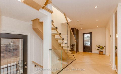 Photo 19 at 786 Euclid Avenue, Annex, Toronto