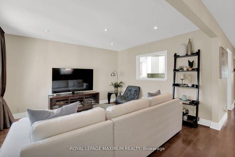 Photo 6 at 572 Northcliffe Boulevard, Oakwood Village, Toronto